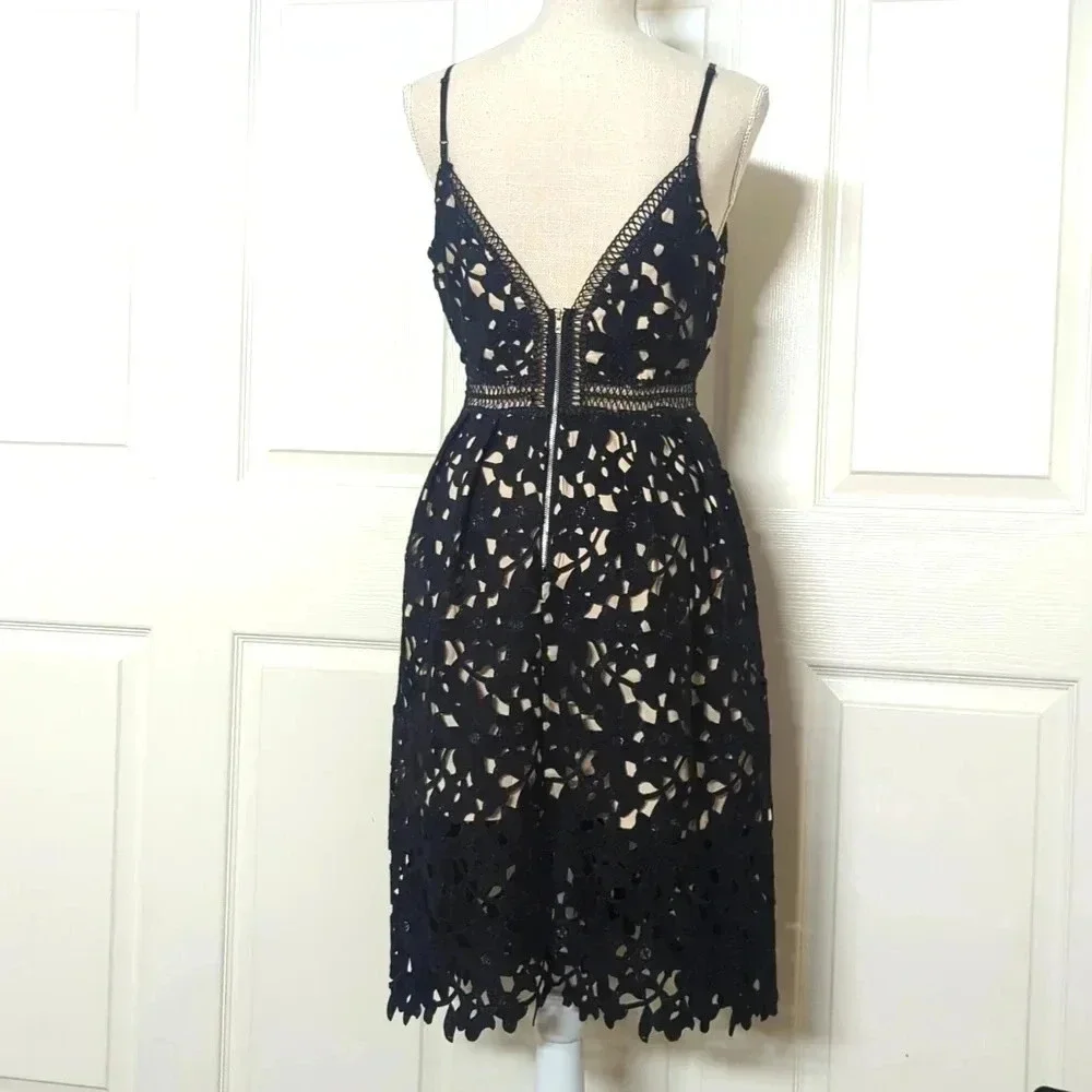 Aqua Capsule Black Lace Dress - Picture 5 of 7